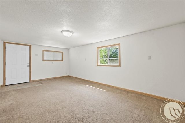 226 Moore LANE, Billings, MT 59101