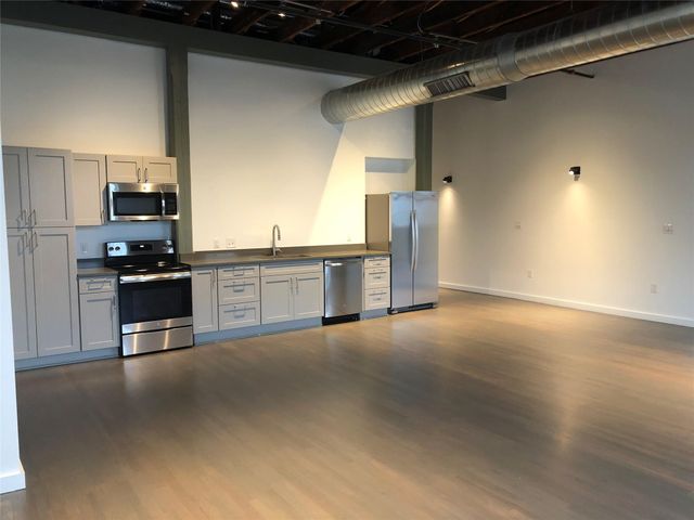 102 E 2nd ST 203, Taylor, TX 76574