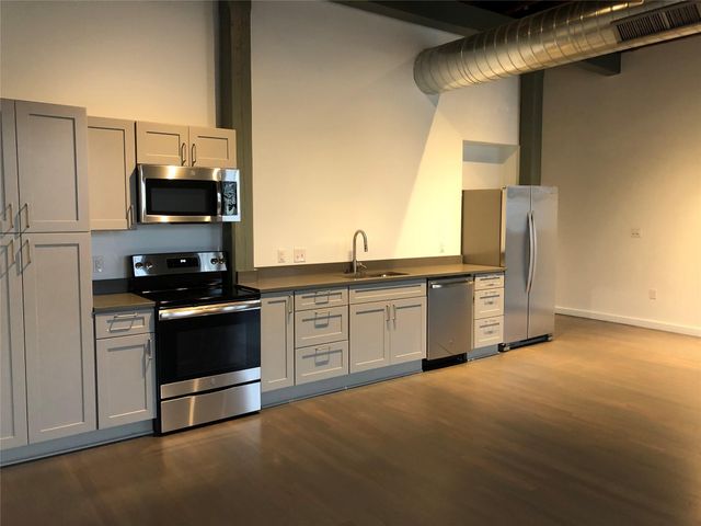 102 E 2nd ST 203, Taylor, TX 76574