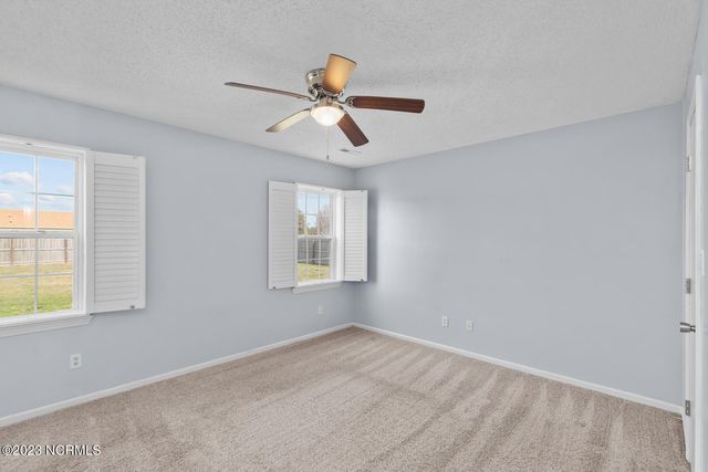 101 N Ivy Drive, Hubert, NC 28539