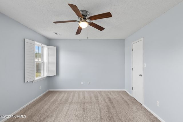 101 N Ivy Drive, Hubert, NC 28539