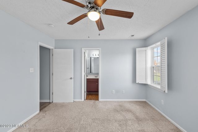 101 N Ivy Drive, Hubert, NC 28539