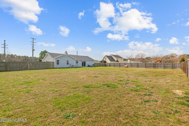 101 N Ivy Drive, Hubert, NC 28539