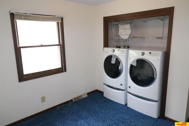 142 S William Avenue, Fremont, NE 68025