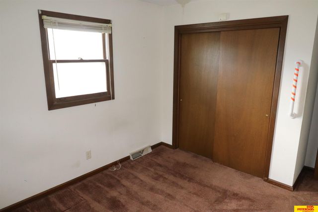 142 S William Avenue, Fremont, NE 68025