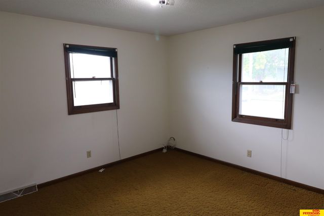 142 S William Avenue, Fremont, NE 68025