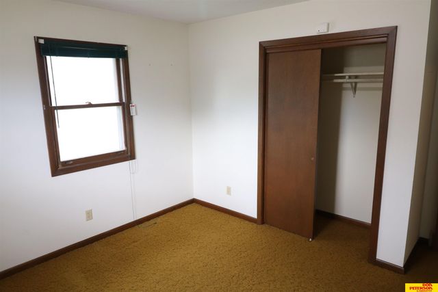 142 S William Avenue, Fremont, NE 68025