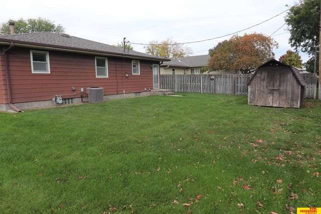 142 S William Avenue, Fremont, NE 68025