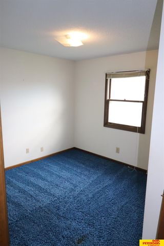 142 S William Avenue, Fremont, NE 68025