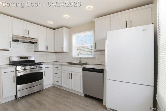 22063 Brittany Avenue, Eastpointe, MI 48021