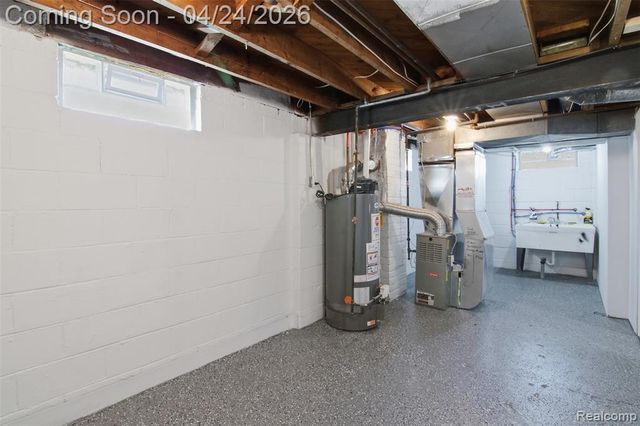 22063 Brittany Avenue, Eastpointe, MI 48021