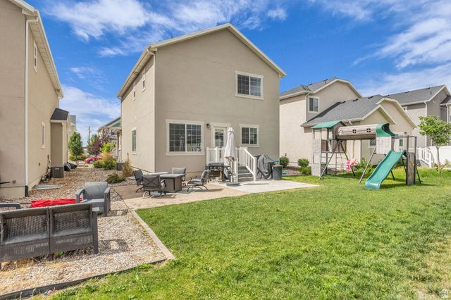 2246 W BLUEBIRD DR, West Haven, UT 84401