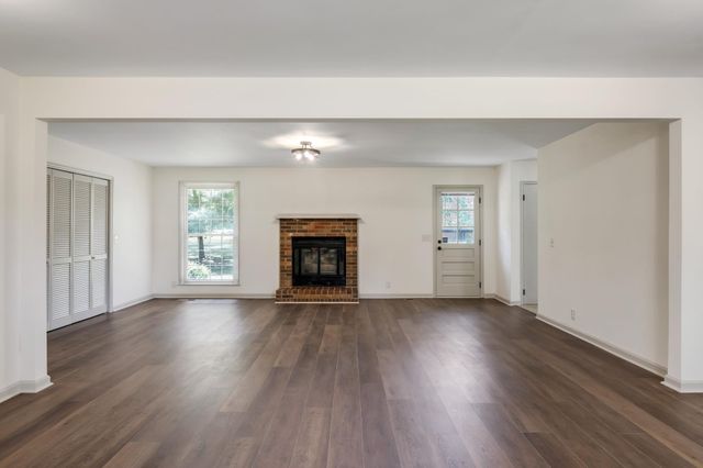 301 Glenwood Dr, Mount Juliet, TN 37122
