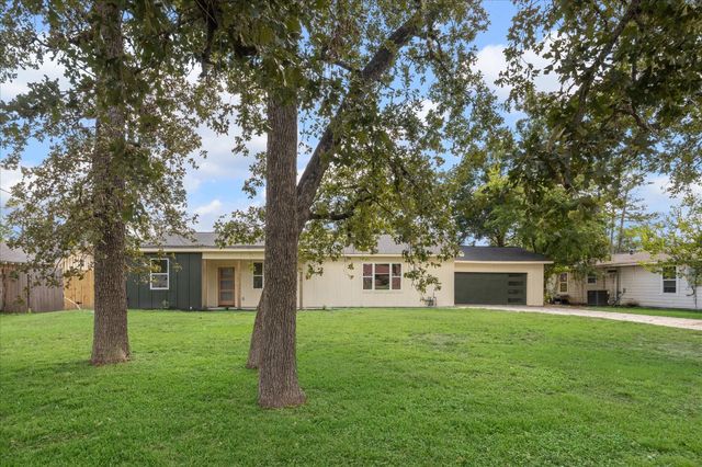 3709 Brookwoods Drive, Houston, TX 77092