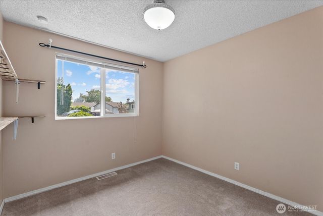 19329 142nd Place SE, Renton, WA 98058