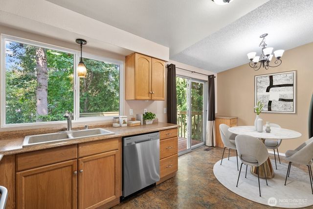 19329 142nd Place SE, Renton, WA 98058