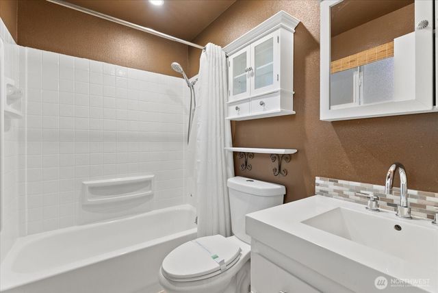 19329 142nd Place SE, Renton, WA 98058