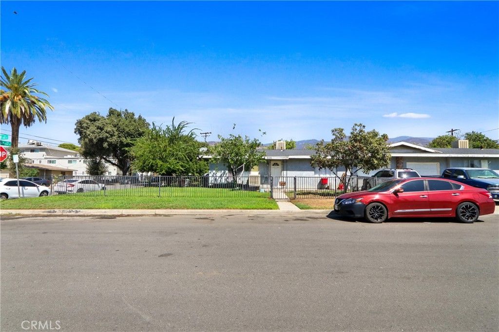 202 E 43rd, San Bernardino, CA 92404
