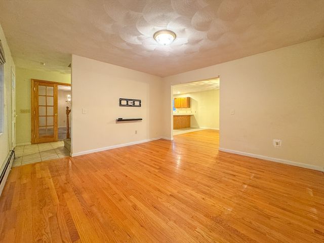 3 Highland Trl, Richmond, RI 02832