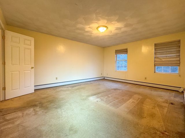 3 Highland Trl, Richmond, RI 02832