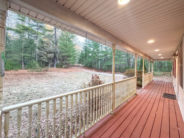 3 Highland Trl, Richmond, RI 02832