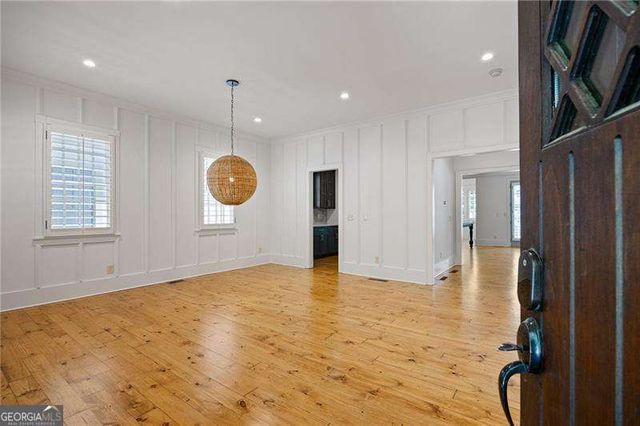 155 Hubbard Road, Woodstock, GA 30188