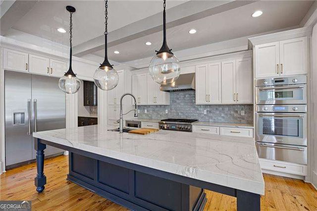 155 Hubbard Road, Woodstock, GA 30188