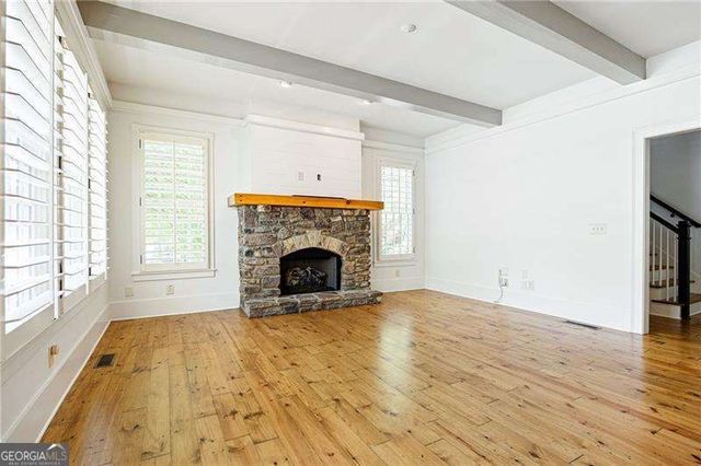155 Hubbard Road, Woodstock, GA 30188