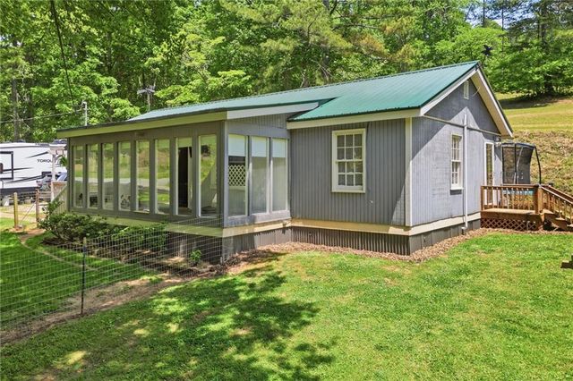 1709 Harrington Road, Ball Ground, GA 30107