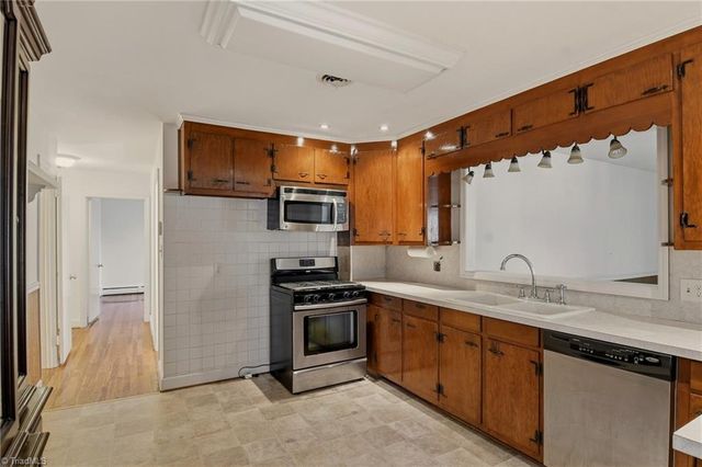 1302 Miller Street, Winston-salem, NC 27103