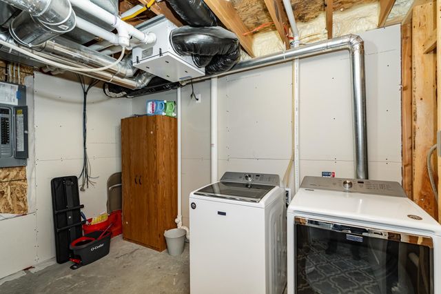 94 5th Avenue SE, Kasson, MN 55944