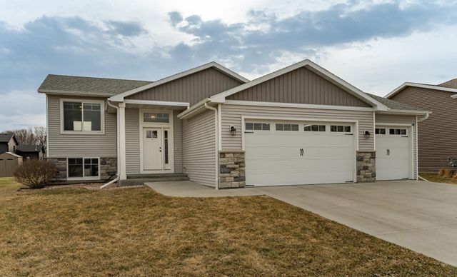 94 5th Avenue SE, Kasson, MN 55944