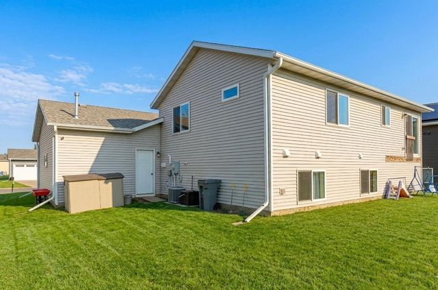 94 5th Avenue SE, Kasson, MN 55944