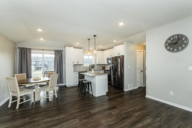 94 5th Avenue SE, Kasson, MN 55944