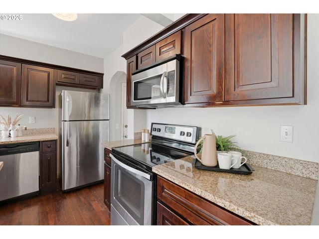 3212 Se 74TH Ave, Portland, OR 97206