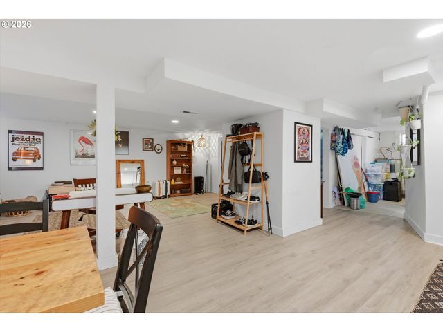 3212 Se 74TH Ave, Portland, OR 97206