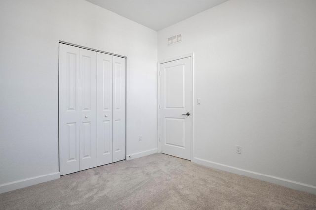 381 SE CROSSOAK Lane, Port St. Lucie, FL 34984