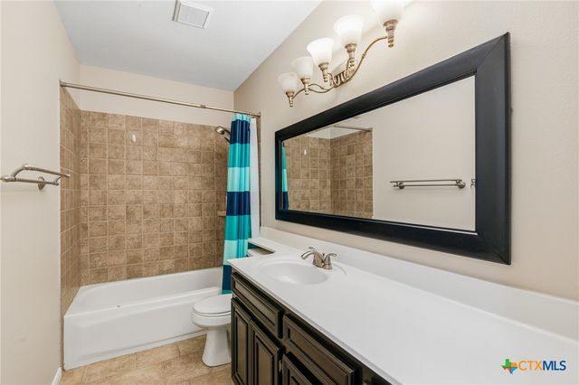 309 Dunbar Drive, Victoria, TX 77904