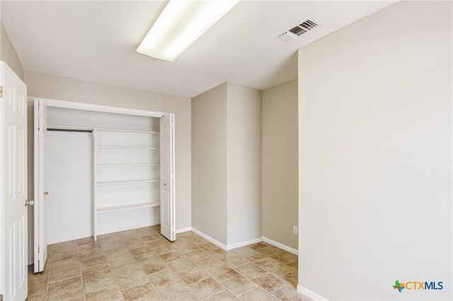 309 Dunbar Drive, Victoria, TX 77904