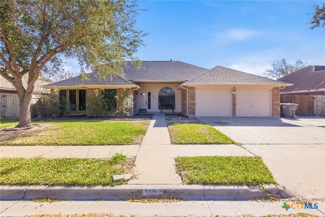 309 Dunbar Drive, Victoria, TX 77904