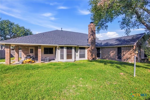 309 Dunbar Drive, Victoria, TX 77904