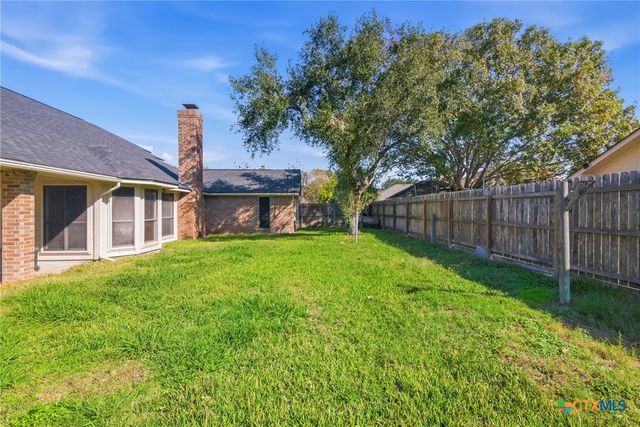 309 Dunbar Drive, Victoria, TX 77904