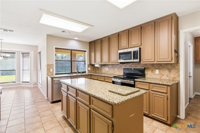 309 Dunbar Drive, Victoria, TX 77904