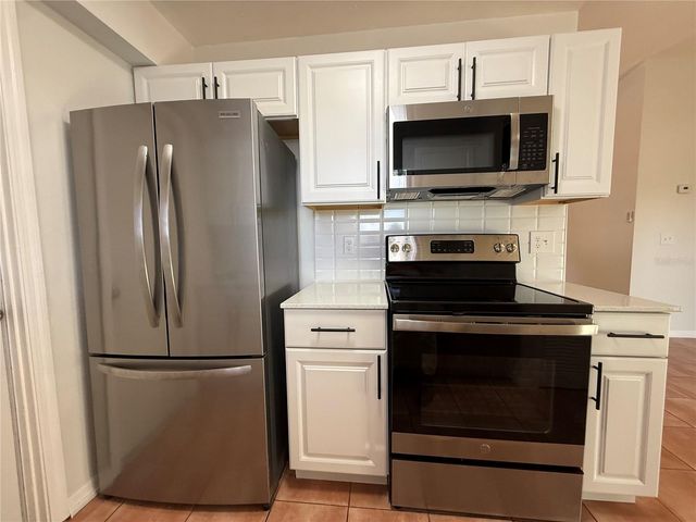 7320 ANSTEAD CIRCLE, Orlando, FL 32810