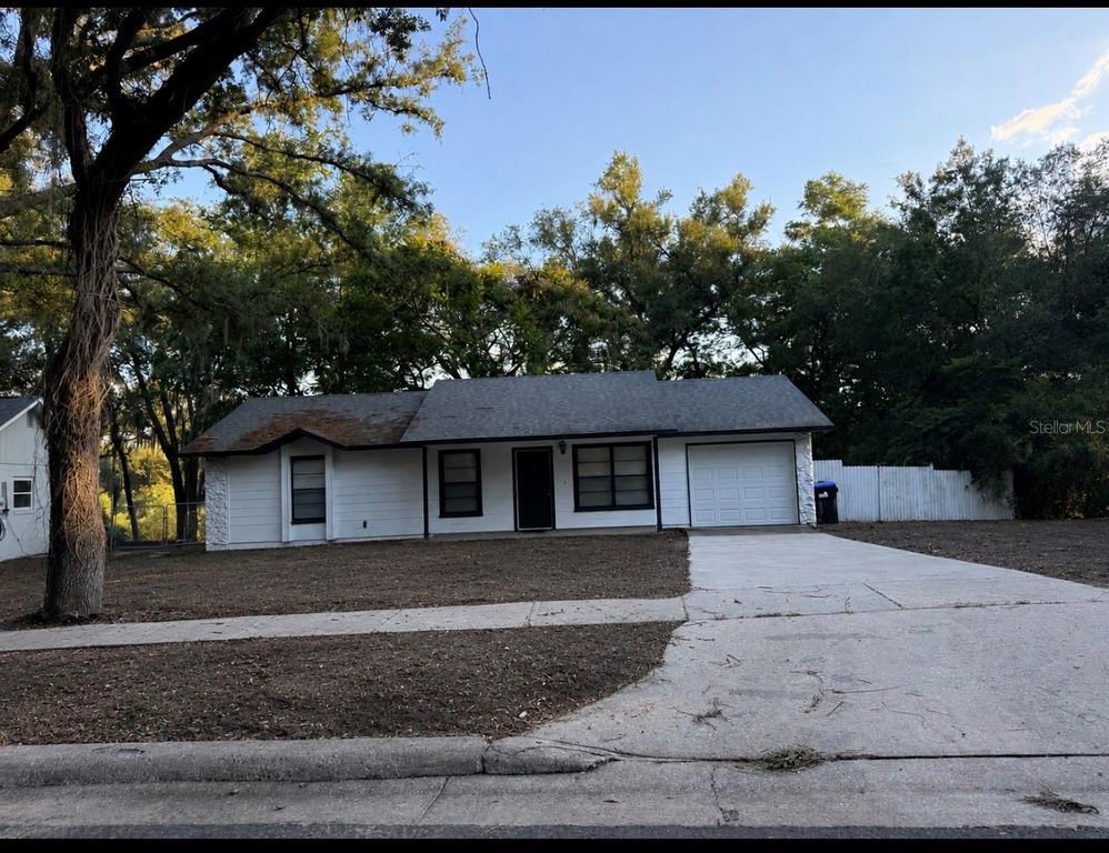 7320 ANSTEAD CIRCLE, Orlando, FL 32810