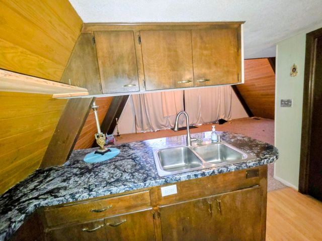 16606 S 1541 Road, Stockton, MO 65785