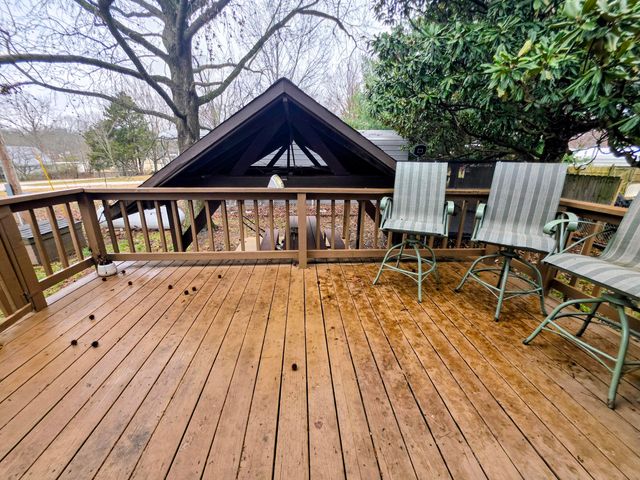 16606 S 1541 Road, Stockton, MO 65785