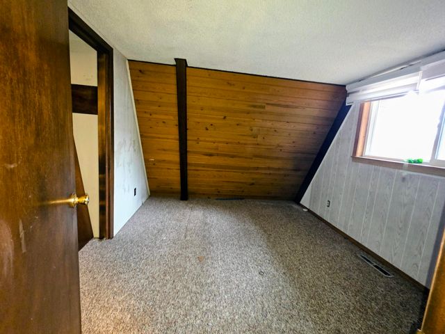 16606 S 1541 Road, Stockton, MO 65785