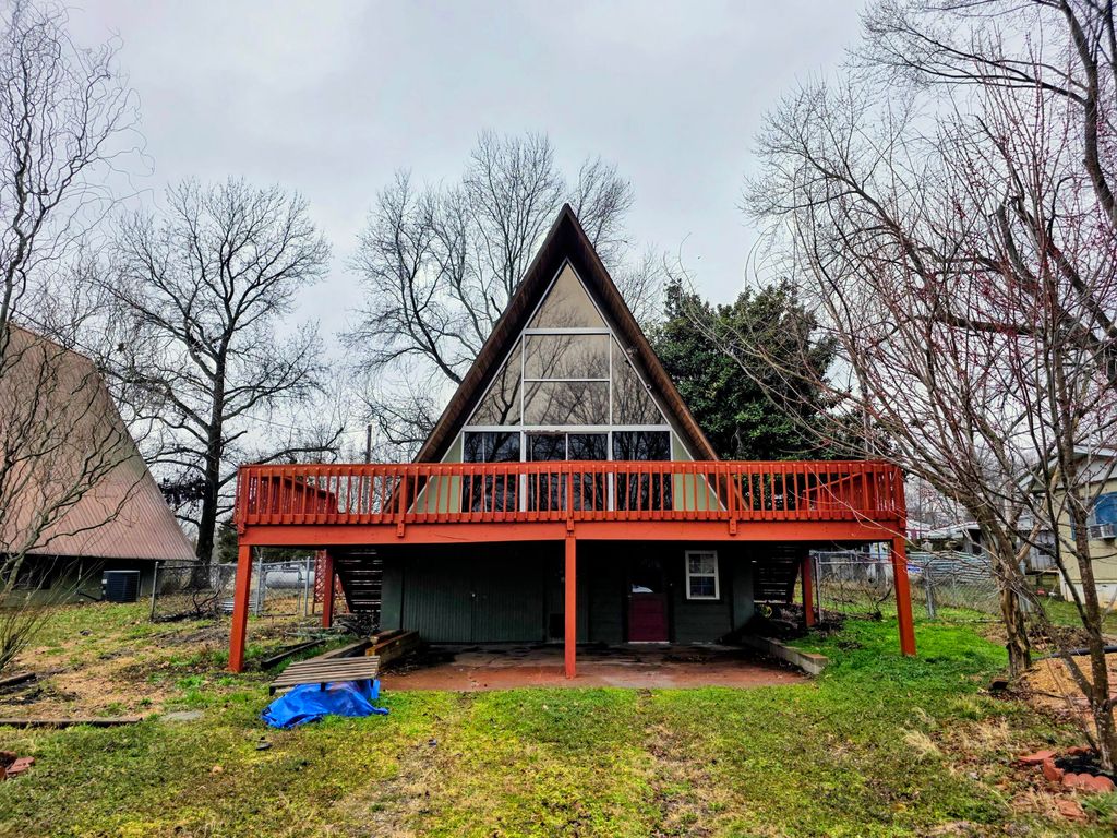 16606 S 1541 Road, Stockton, MO 65785