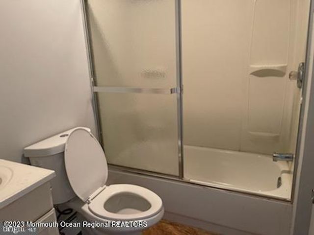 37 Lighthouse Drive, Waretown, NJ 08758